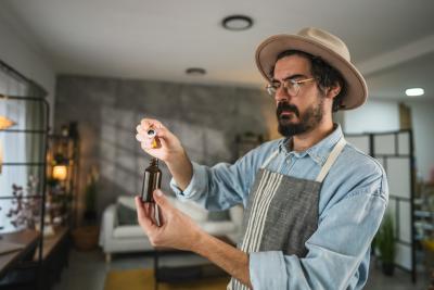 Dia Nacional da Aromatologia e da Aromaterapia: celebre a ciência e o bem‑estar