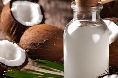 Óleo de Coco Nucifera Fracionado: Hidratação e Cuidados com a Pele